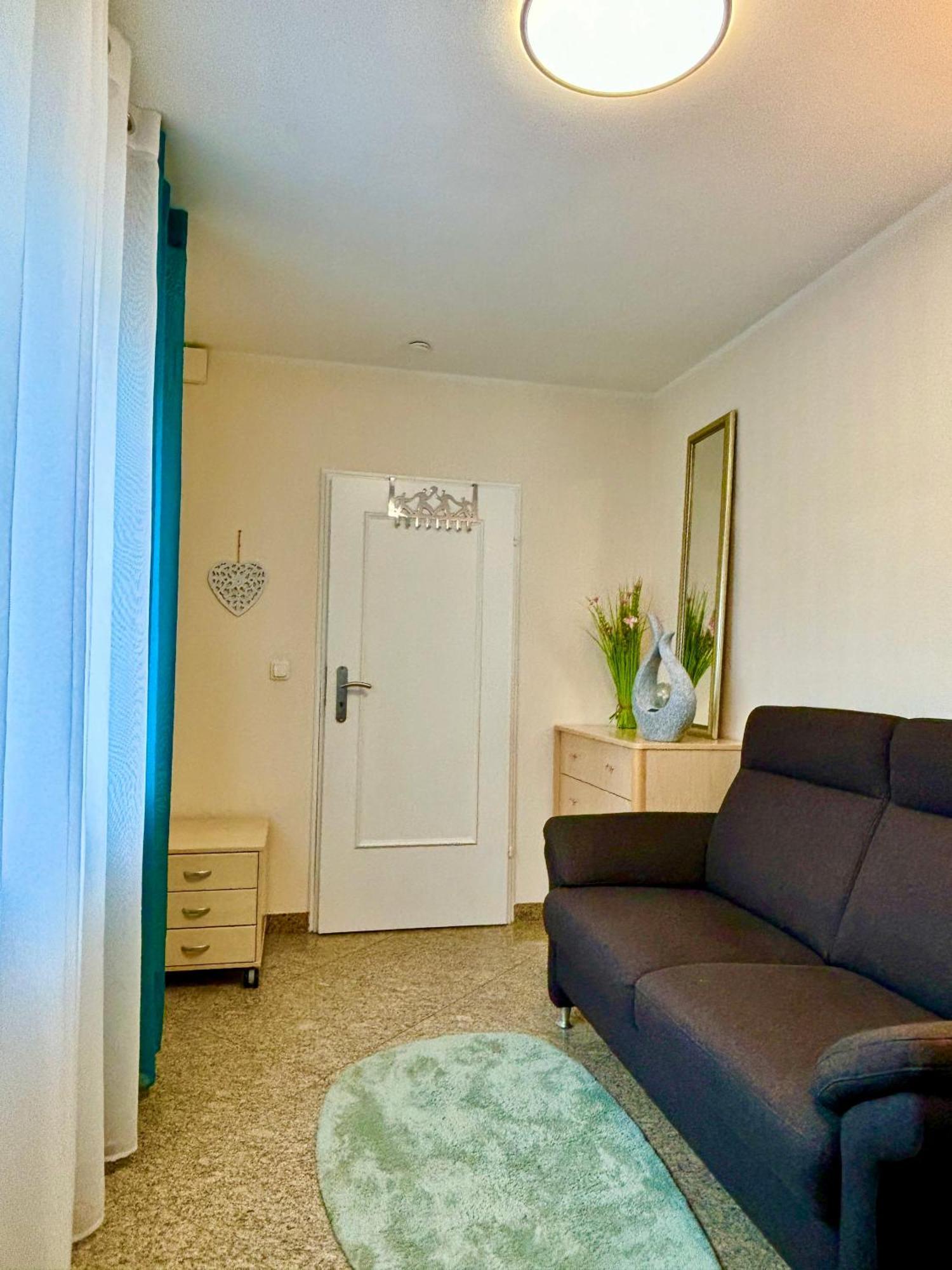 Wolkenzimmer Mit 140 Cm Bett Im Erdgeschoss Seligenstadt Buitenkant foto